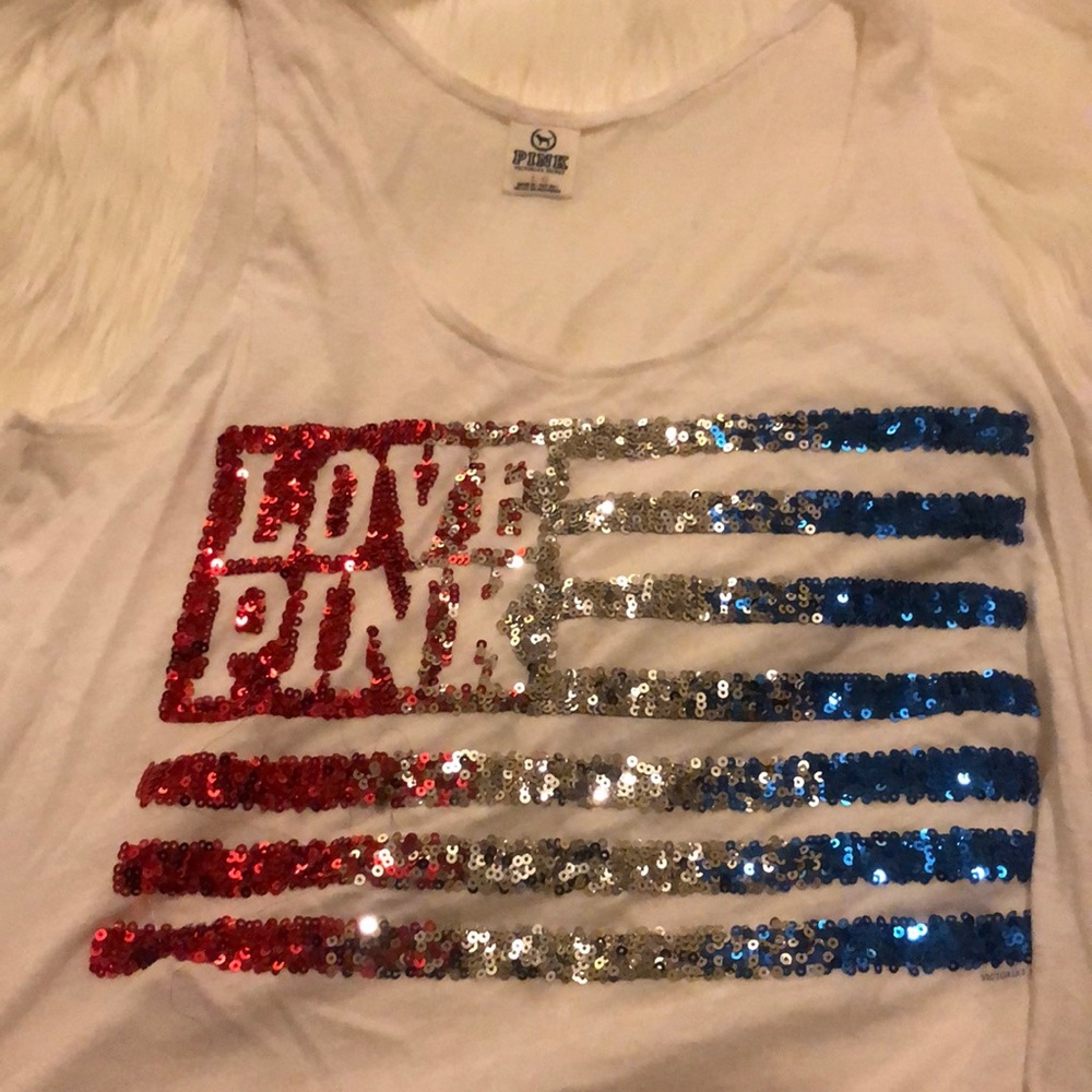 Love Pink sequence Flag Razorback